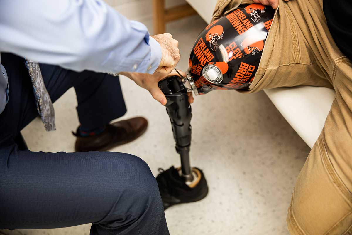 What to Expect When Getting Your First Prosthesis